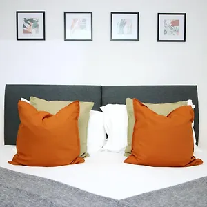  Apartment No 49 Apartments, Perfect For Business And Leisure Stays, 10 Min Drive Into Centre, Easy Access To Local Transport, 1br And 2br Available, Free Parking